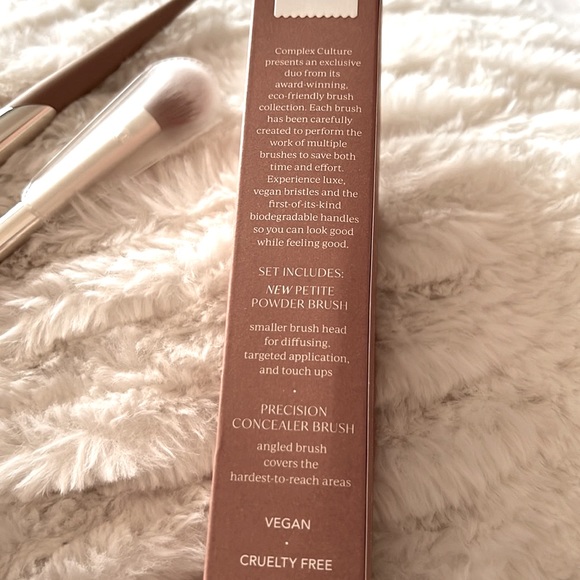 COMPLEX CULTURE ALL THE ANGLES BRUSH DUO - Picture 7 of 7